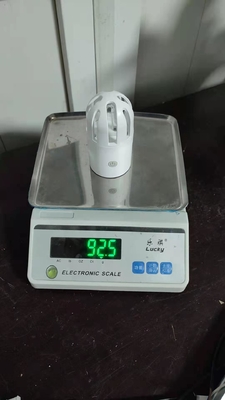 자동차는 UV 살균기 살균등 소독기구 장치를 탑재했습니다